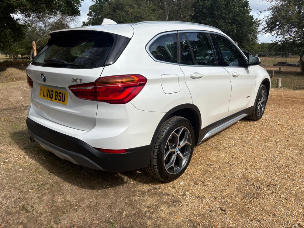 BMW X1 Photo at-b2ccae6932164df8aa93d989d368ba39.jpg