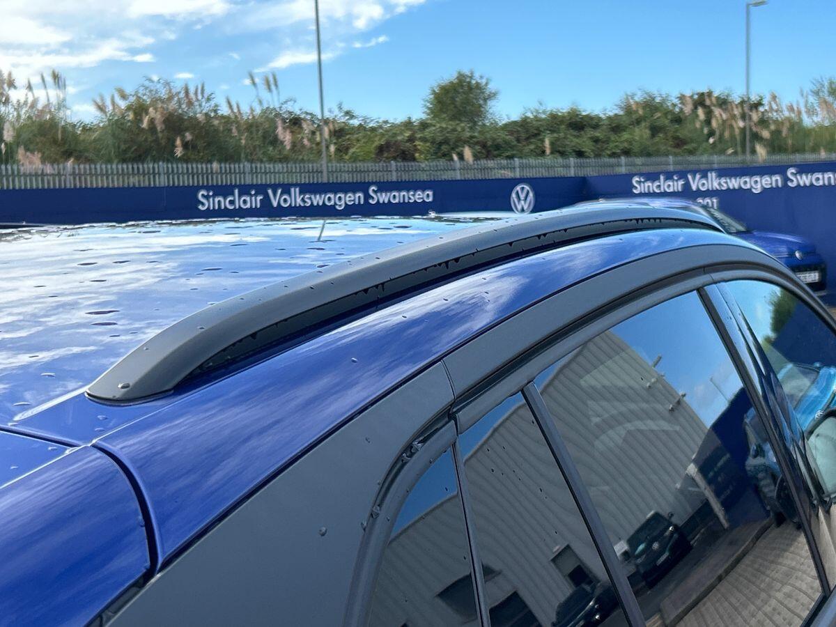 Volkswagen ID.4 Photo at-b2e583482fde494780535ff783b0e77c.jpg