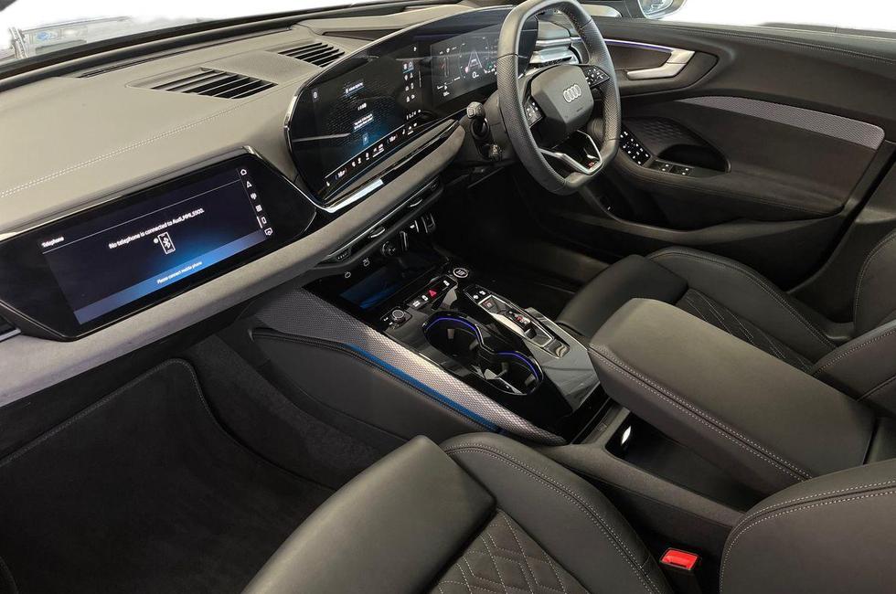 Audi A5 Photo at-b30fc845f5a547b08dab165d5933ddc6.jpg