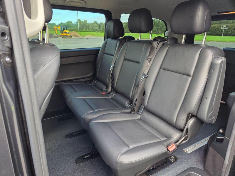 Mercedes-Benz Vito Photo at-b32e836e5d754c97ab5c81416bf857fe.jpg