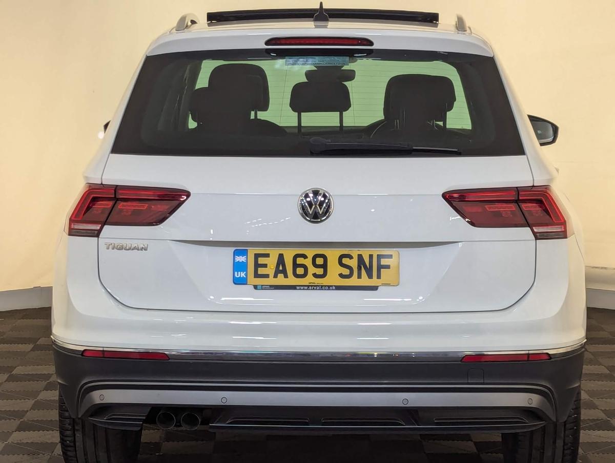 Used 2019 Volkswagen Tiguan White £14,795 | 91,420 Miles | V12 