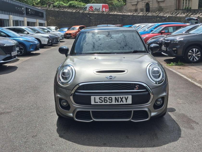 MINI Hatch Photo at-b36a1a66659c4ababf444eef5706a144.jpg