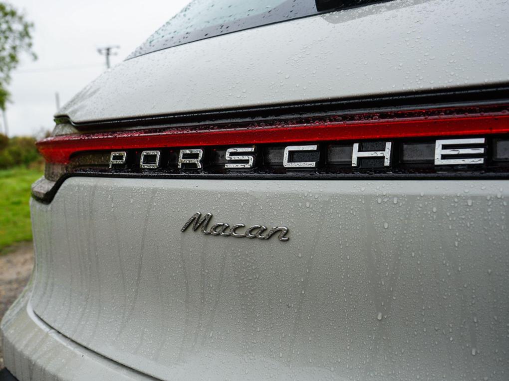 Used Porsche Macan LX72PFK 12