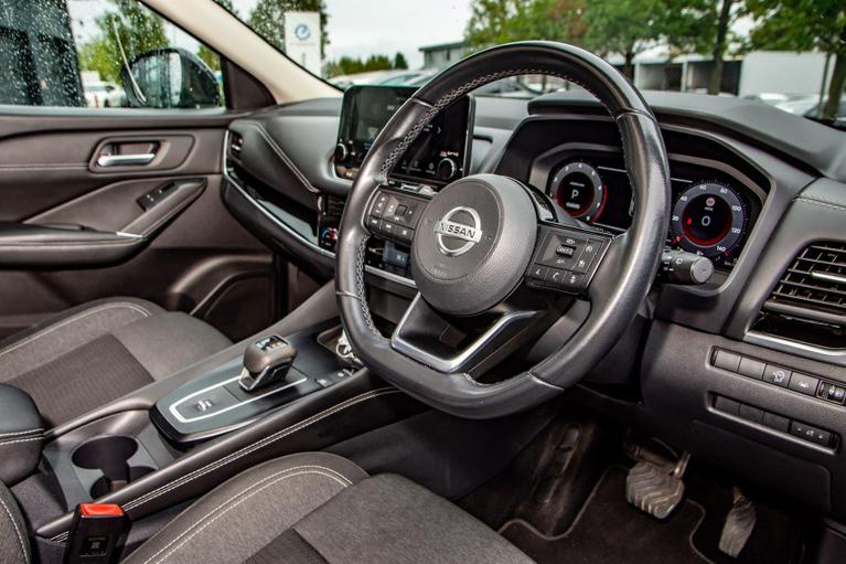 Used Nissan Qashqai DV22VNO 8