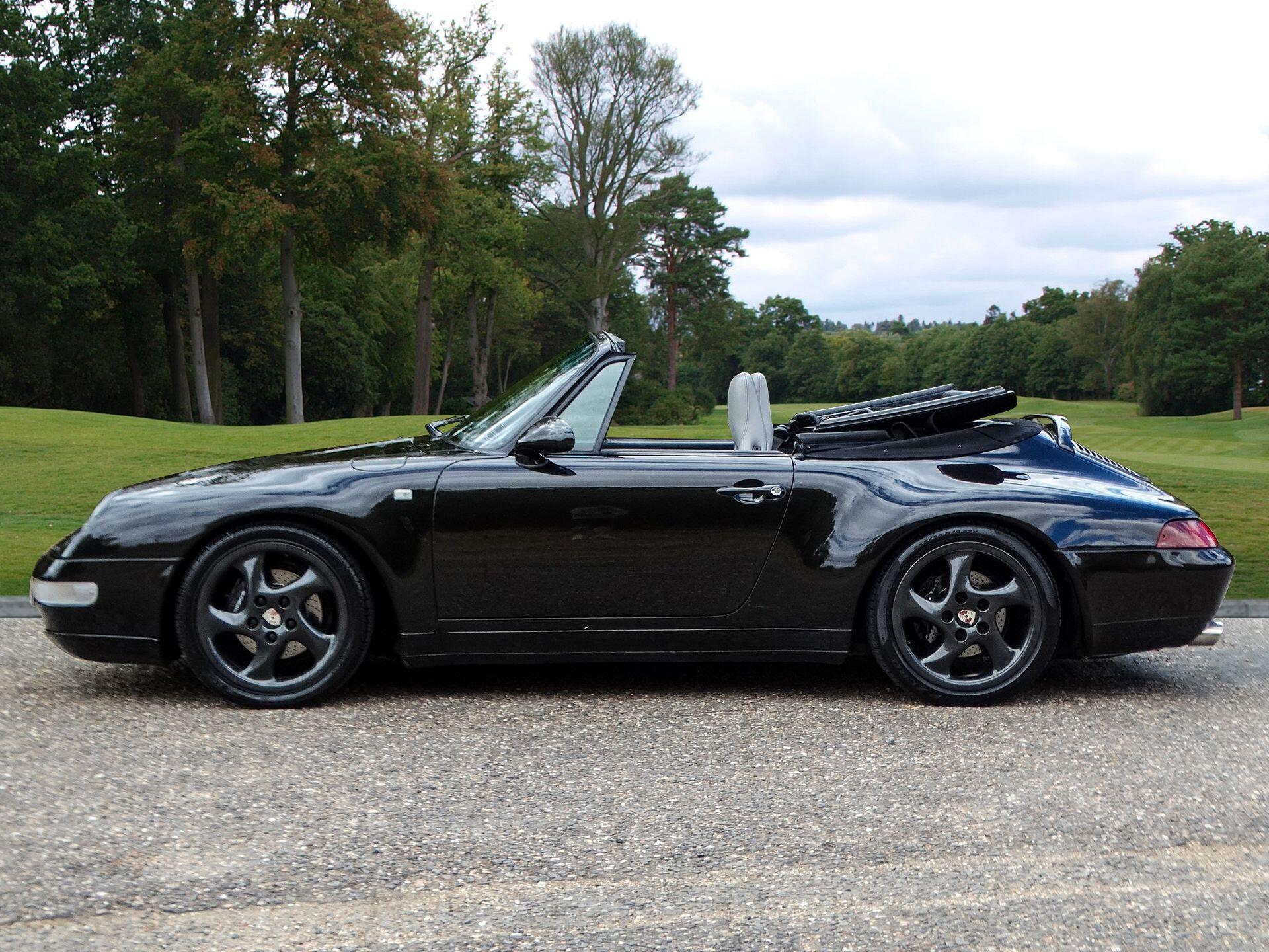 Porsche 911 3.6 993 Carrera Cabriolet Tiptronic S 2dr — photo 2