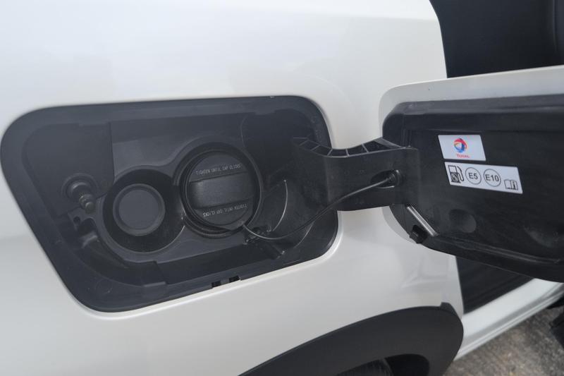 Used Peugeot 3008 NX25YSB 32