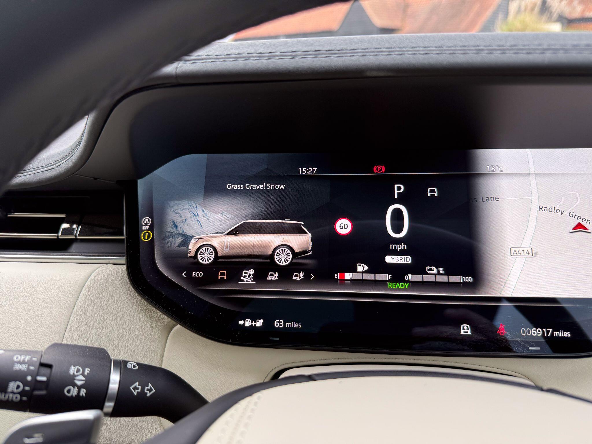 Land Rover Range Rover 3.0 P440e 38.2kWh SE SUV 5dr Petrol Plug-in Hybrid Auto 4WD Euro 6 (s/s) (440 ps) — photo 21