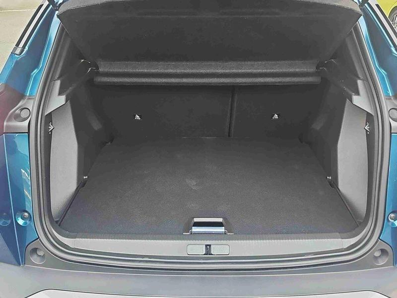 Used Peugeot E-2008 202602109822543 34