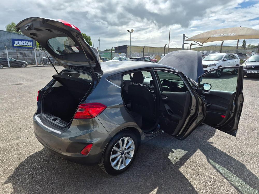 Ford Fiesta Photo at-b45b233a3ae8489ab54512421421cc7a.jpg