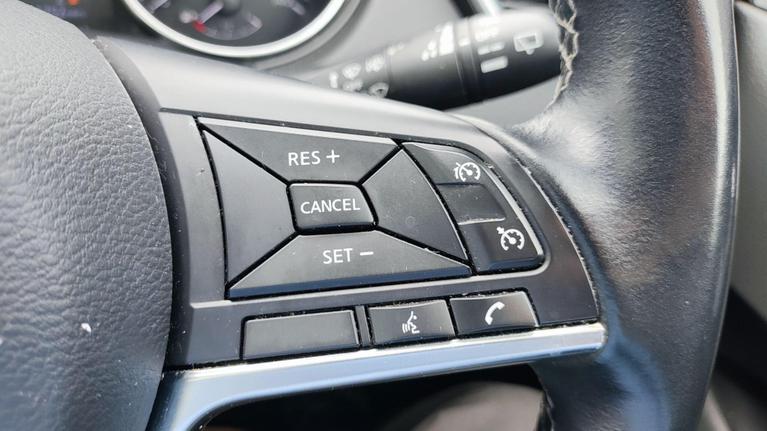 Used Nissan Qashqai YL70LFH 8
