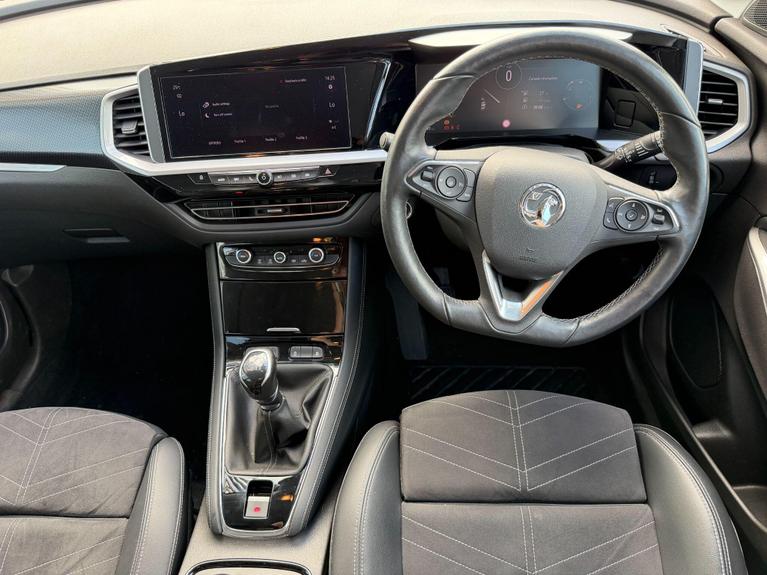 Used Vauxhall Grandland WH23AVV 9