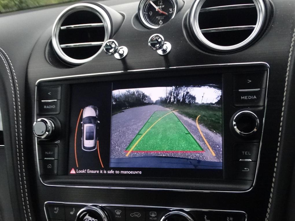 Used Bentley Bentayga LJ19YZS 25