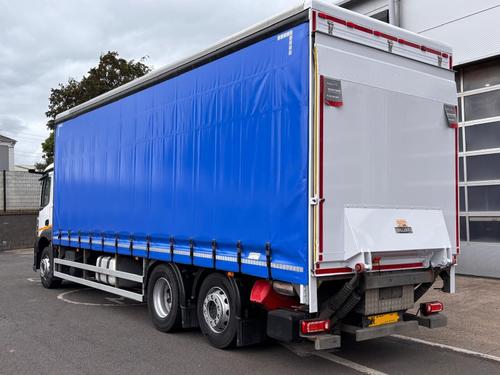 Mercedes-Benz Actros Photo at-b505d17fcf604c9b84f7f3953f385204.jpg
