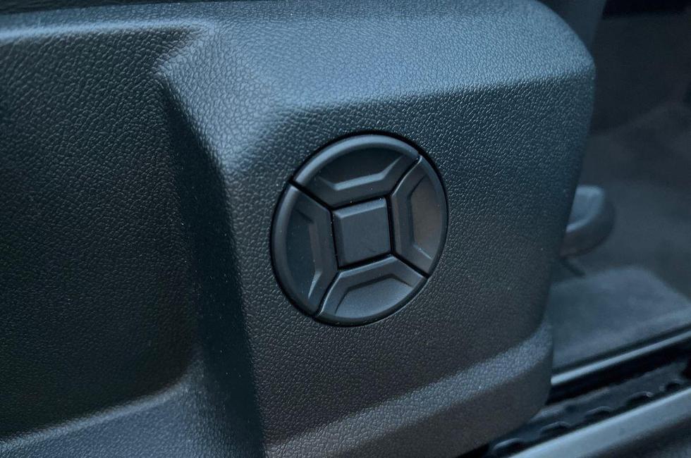 Audi Q3 Photo at-b51ebb9d91064bc8ab11bec636fdce5d.jpg
