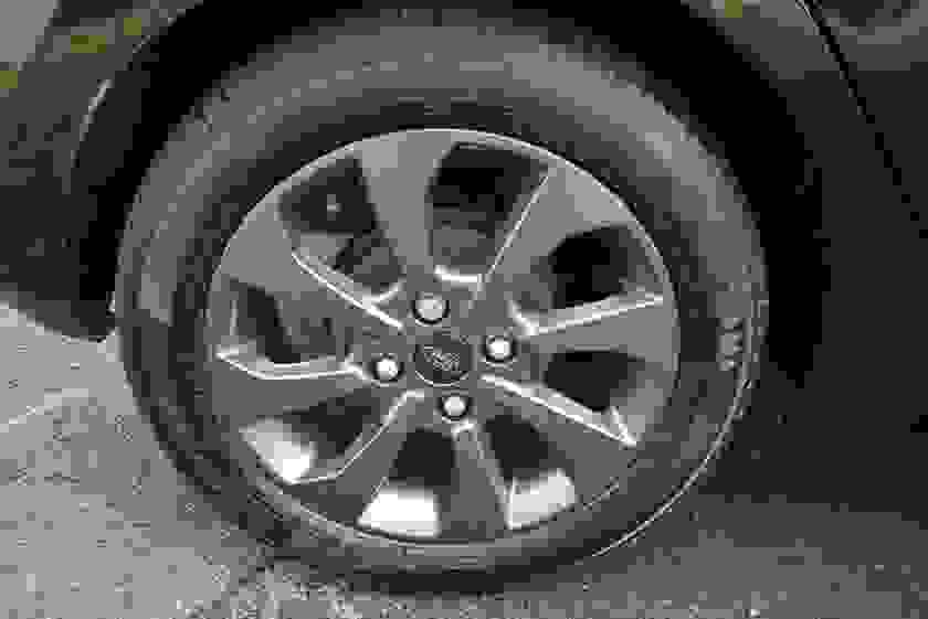 Ford Fiesta Photo at-b551d57f773f4d4ca7a9c5d583acc73c.jpg