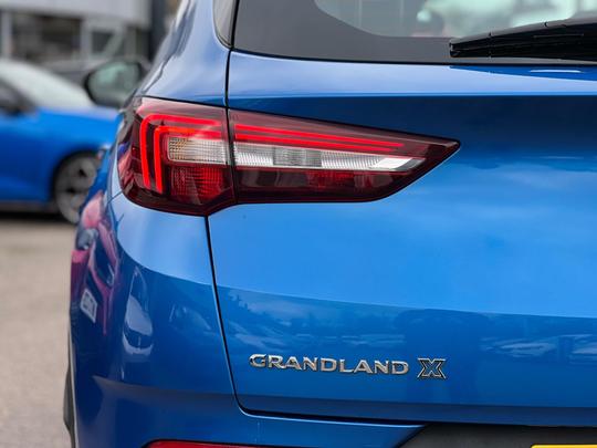 Vauxhall Grandland X Photo at-b567256cd36d412cae72a51882bf026c.jpg