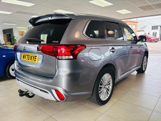 Mitsubishi Outlander Photo at-b5924604664c48608f5be489a187e8e6.jpg