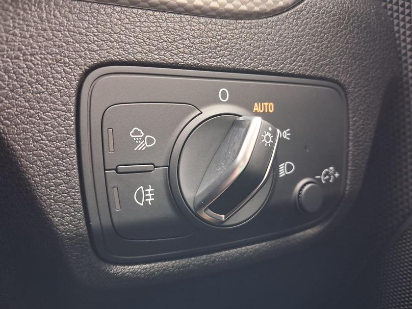 Audi Q2 Photo at-b5e6522bde6d428bbd16b0357547755b.jpg