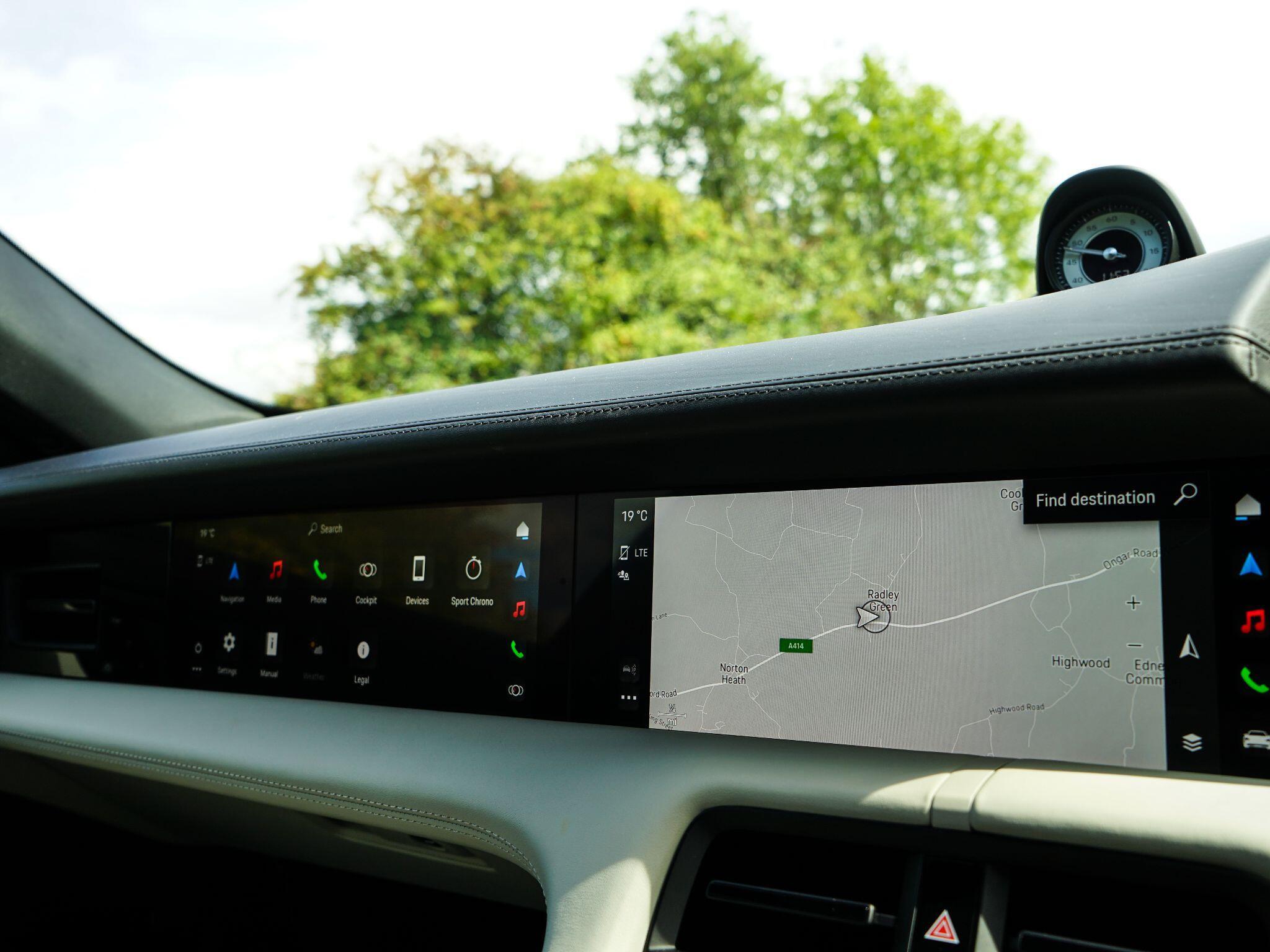 Porsche Taycan Performance Plus 93.4kWh 4S Sport Turismo 5dr Electric Auto 4WD (11kW Charger) (571 ps) — photo 33