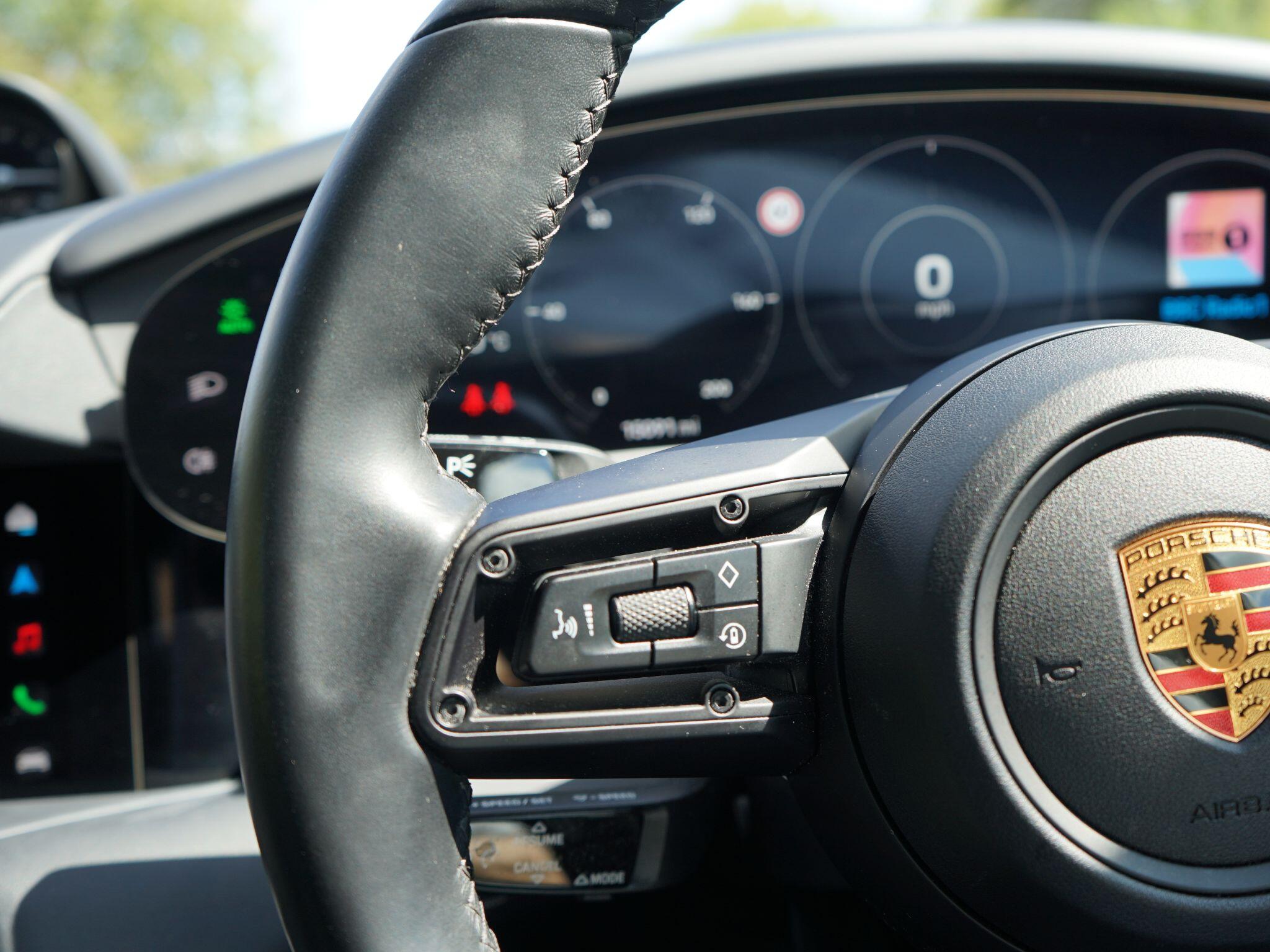Porsche Taycan Performance 79.2kWh Auto RWD 4dr (11kW Charger) — photo 38