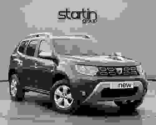 Dacia Duster 1.6 SCe Comfort Euro 6 (s/s) 5dr Grey at Startin Group