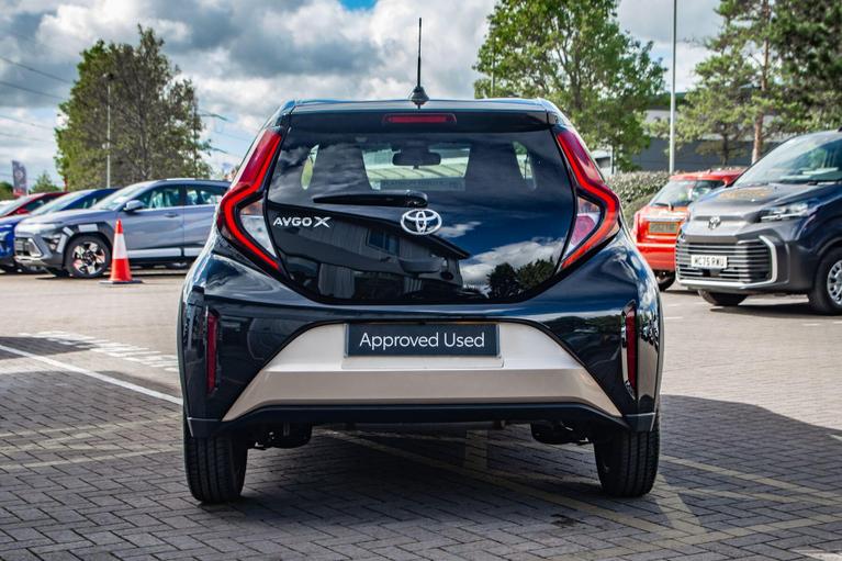 Used Toyota Aygo X WU73OPP 4