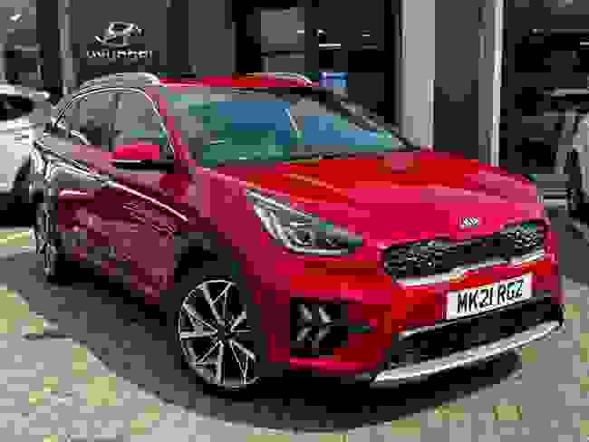 Used 2021 Kia Niro 1.6 GDi 4 DCT Euro 6 (s/s) 5dr Red at West Riding