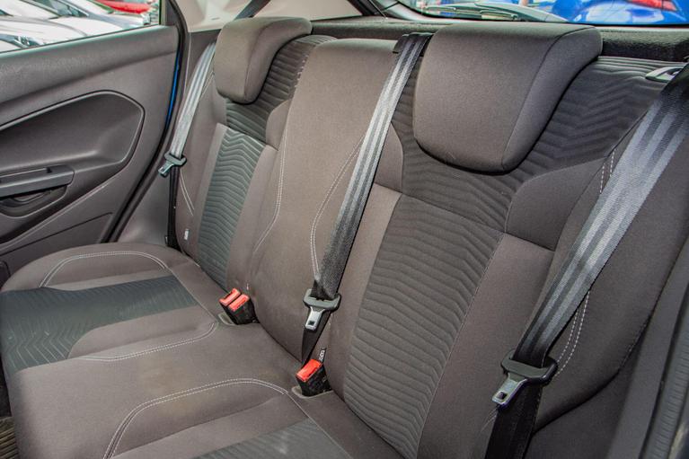 Used Ford Fiesta YH15UEJ 14