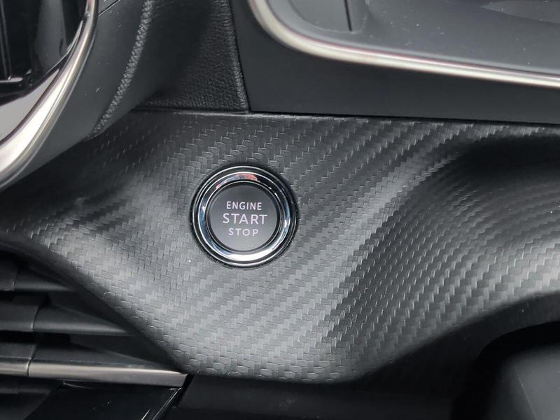 Used Peugeot 2008 KO74ZJV 39