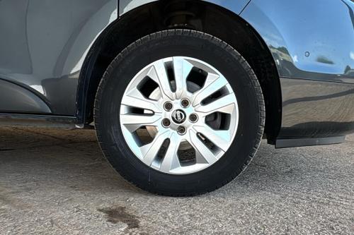 Nissan PRIMASTAR Photo at-b65f040649624472871abed4f8192dab.jpg