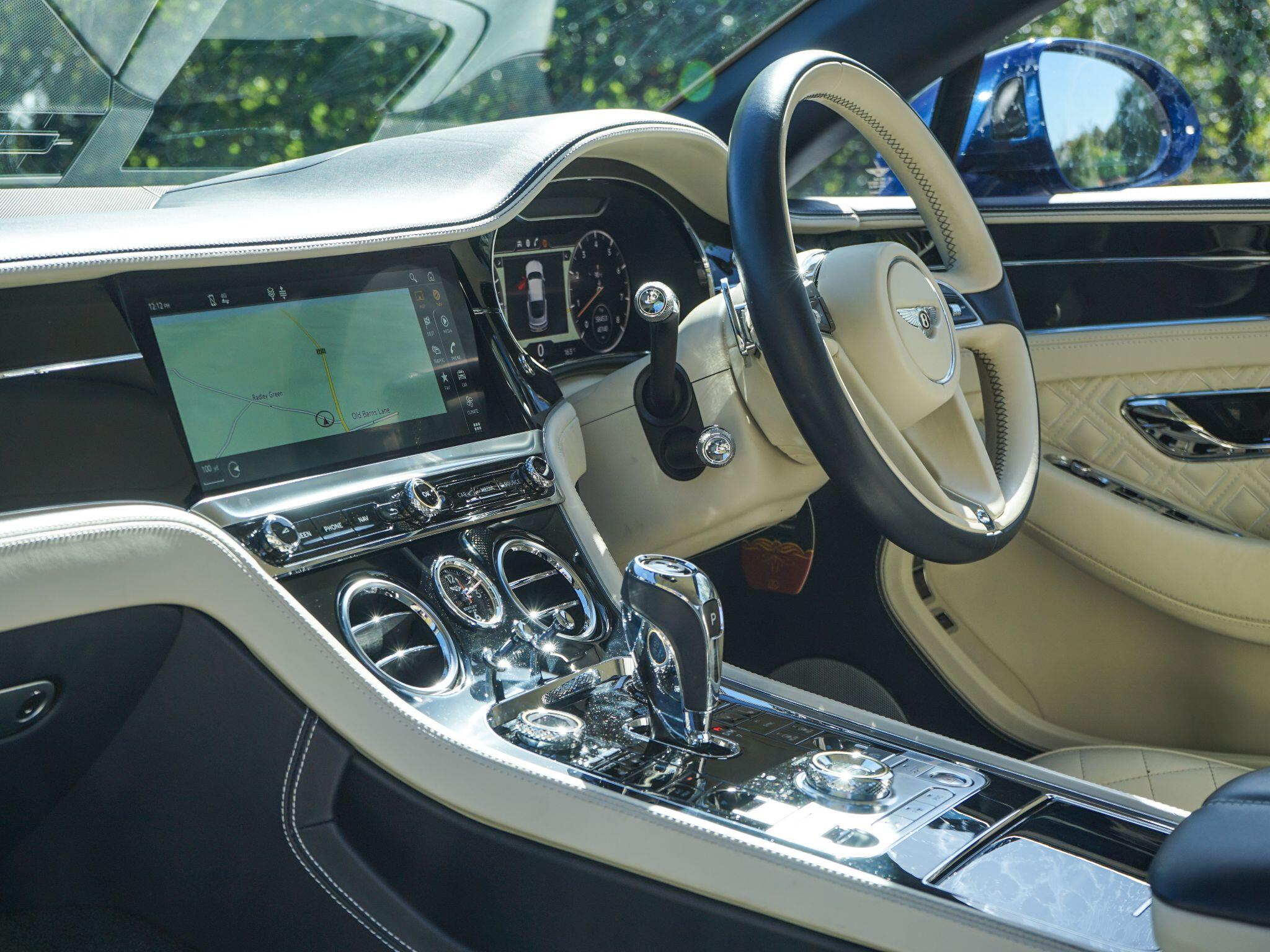 Bentley Continental 4.0 V8 GT Coupe 2dr Petrol Auto 4WD Euro 6 (s/s) (550 ps) — photo 15