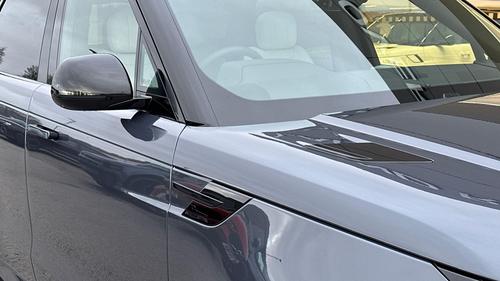 Land Rover Range Rover Sport Photo at-b68b490e79374fa3bd1950073d11c5f2.jpg
