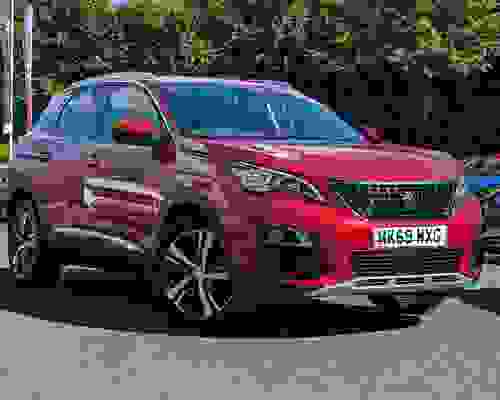 Peugeot 3008 1.2 PureTech Allure Euro 6 (s/s) 5dr Red at Startin Group