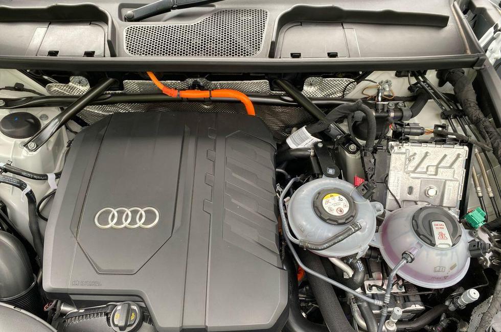 Audi Q5 Photo at-b6ad499eba2440aab3f8ccd289096000.jpg