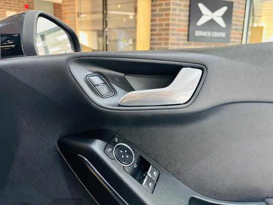 Ford Fiesta Photo at-b6d0d8efd4f54a1ebad62eafdd48ecb9.jpg