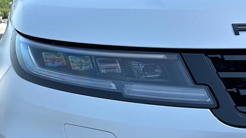 Land Rover Range Rover Sport Photo at-b6ebb03bc8a94068a65c8cf9ad378b92.jpg