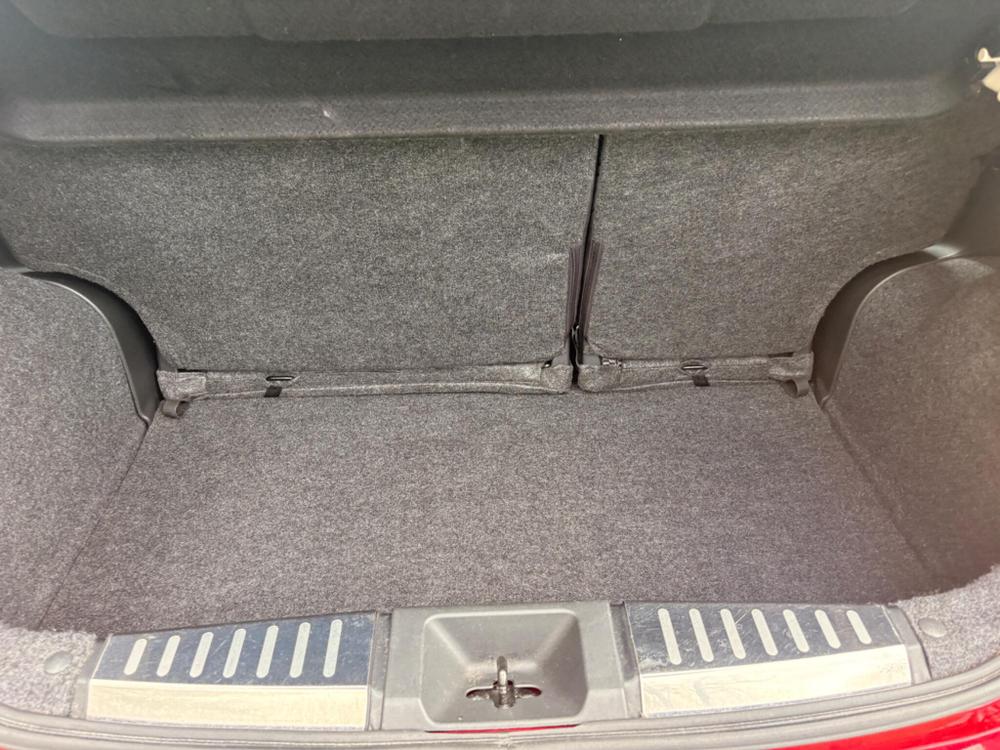 Nissan Micra Photo at-b6edc1244ef843fb8ff5035e7594724a.jpg
