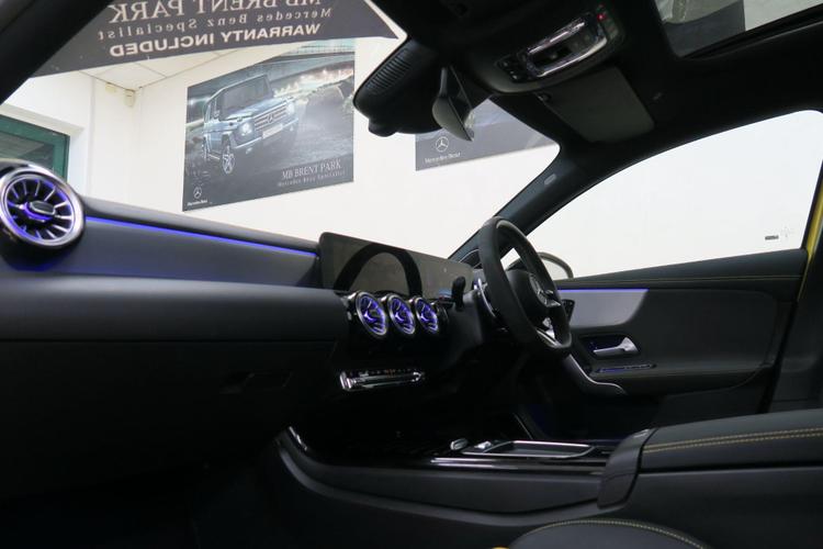 Used Mercedes-Benz A Class FJ73VHU 9