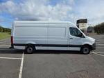 Mercedes-Benz Sprinter Photo 5