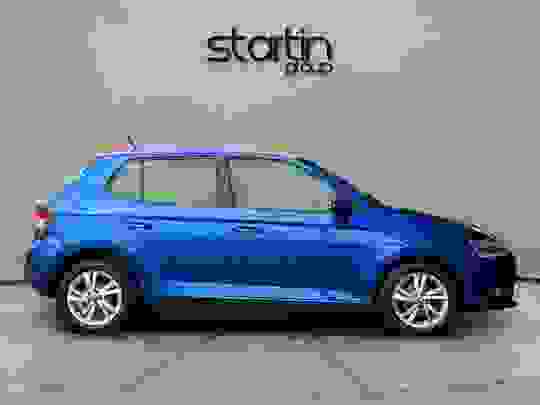 Skoda Fabia Photo at-b74cbba0a525420eb238be8e06d1393d.jpg