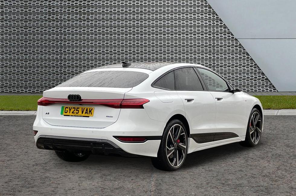 Audi A6 Photo at-b7557898abdb4a65b04b03584b520a32.jpg