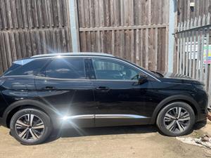Peugeot 3008 1.6 12.4kWh Allure e-EAT Euro 6 (s/s) 5dr at Startin Group