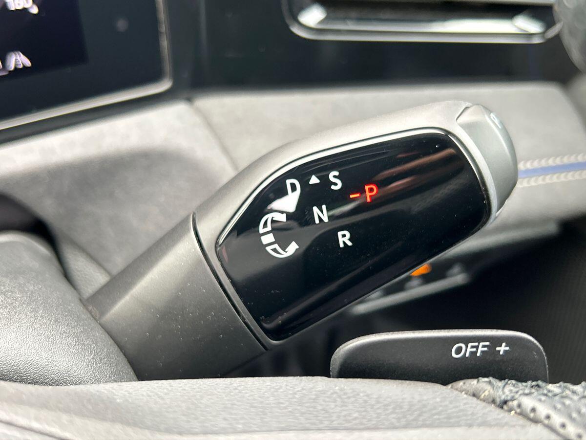 Volkswagen Tiguan Photo at-b7617d6976d44e9c87181bcace2fb872.jpg