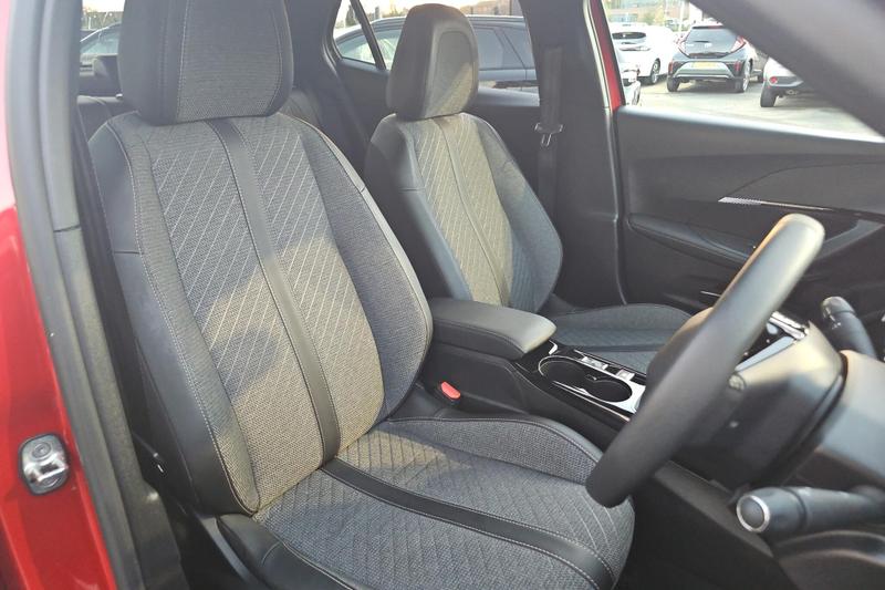 Used Peugeot 2008 SD74FRU 17