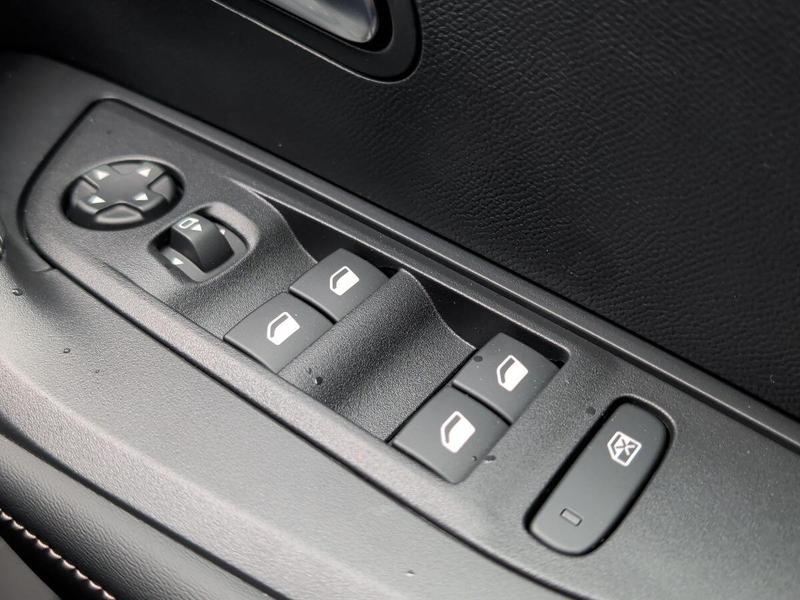 Used Peugeot 2008 202601058926455 17