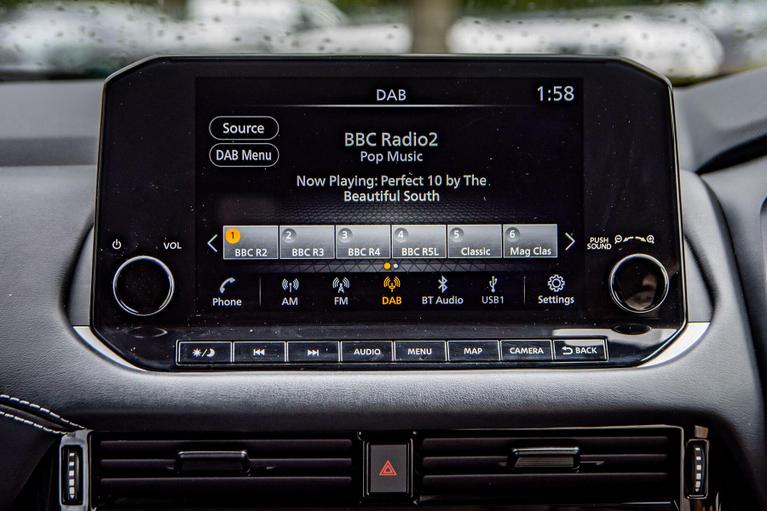 Used Nissan Qashqai DV22VNO 17