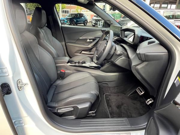 Used Peugeot E-2008 VU23SVN 13
