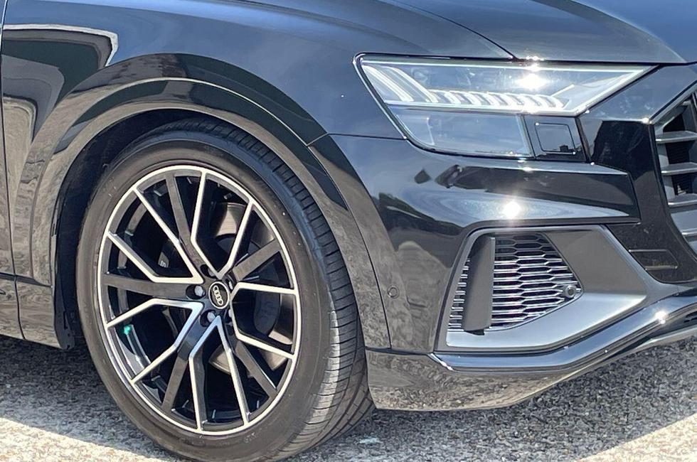 Audi Q8 Photo at-b7b4e01ec06547dd8d64cbf6b5d4e0f7.jpg