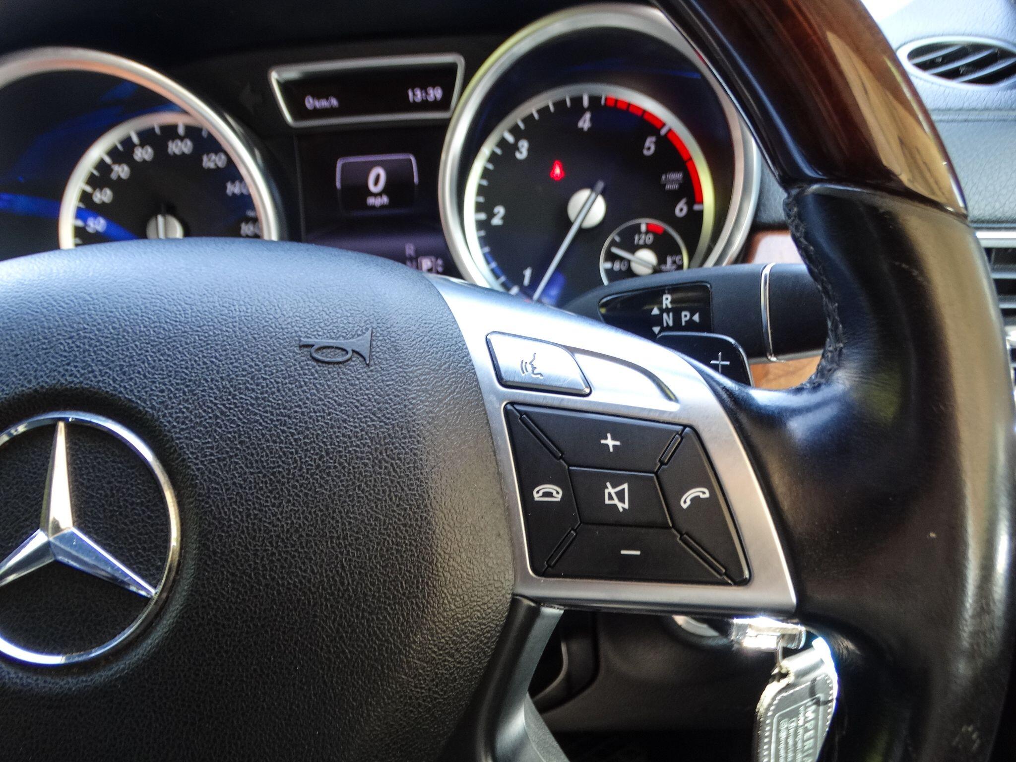 Mercedes-Benz GL Class 3.0 GL350 V6 BlueTEC AMG Sport G-Tronic+ 4WD Euro 6 (s/s) 5dr — photo 31