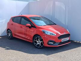 Ford Fiesta Photo 0